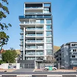 Oceanview With Modern Luxuries