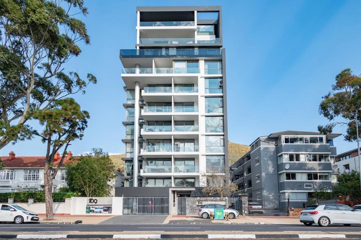 Oceanview With Modern Luxuries *